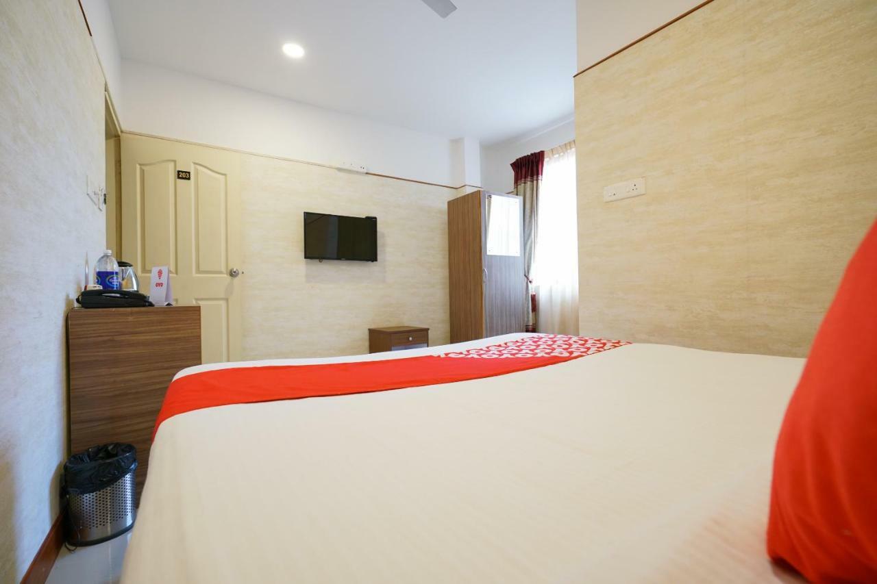 Heaven Gardens Hotel Kochi Exterior foto