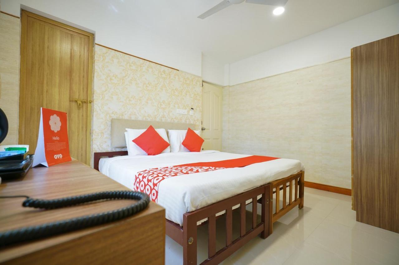 Heaven Gardens Hotel Kochi Exterior foto